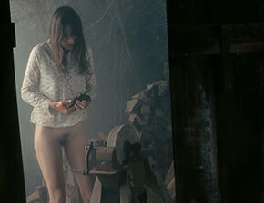 Charlotte Gainsbourg explicit handjob in Antichrist (2009)